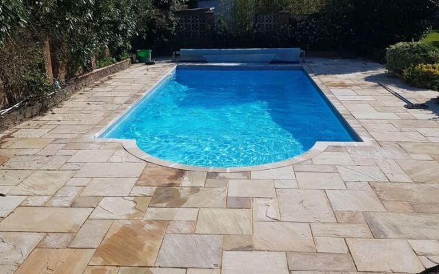 Remarkable 8 Bed Family House Sleeping 16 w/ Pool