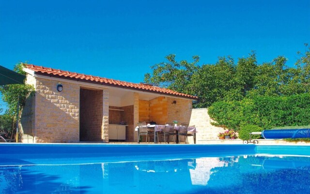 Amazing Home in Dubrava With Wifi and 3 Bedrooms