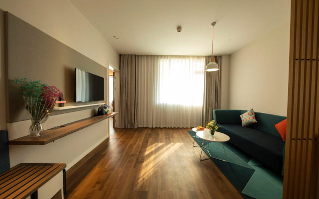 Holiday Inn Express Shanghai Jiading New City by IHG