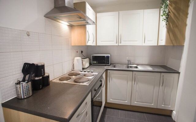 Short Stay Bristol - Stapleton 1 Apartment