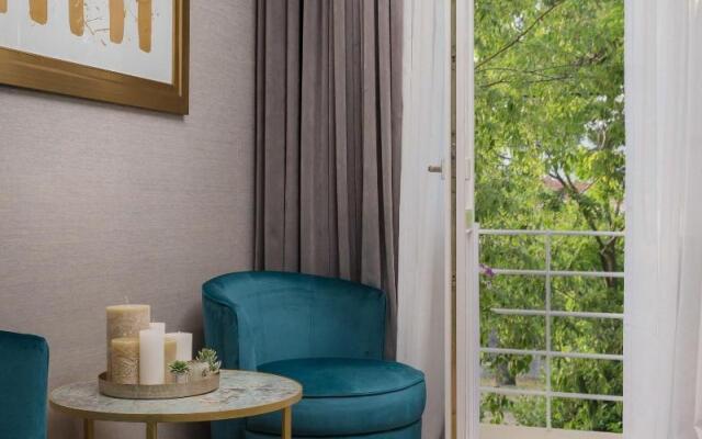 Five Elements Luxury Rooms