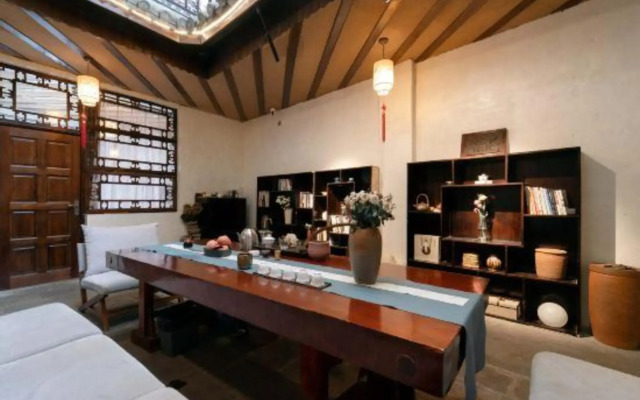 Bujian Busan Inn