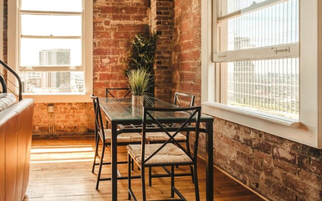 CrashPad on Main Street