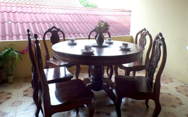 Inthasak Guesthouse