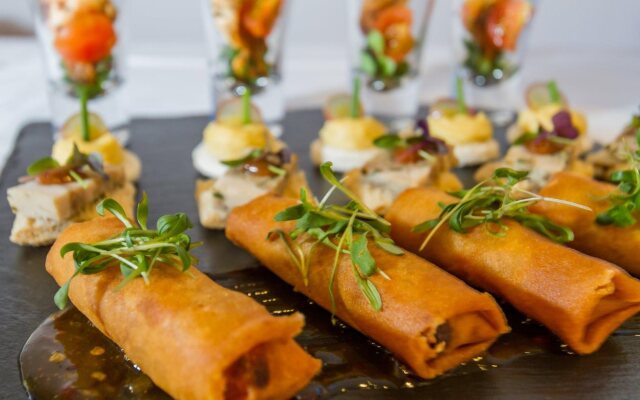 Holiday Inn Reading South M4 Jct11 by IHG