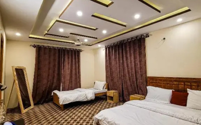 Pyramid Lodge