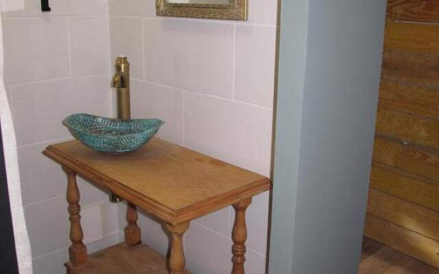 Appartement T1 bis cosy avec patio 17 BIS