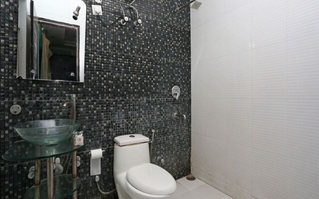 OYO 6895 Hotel Cybercity Rooms & Suites