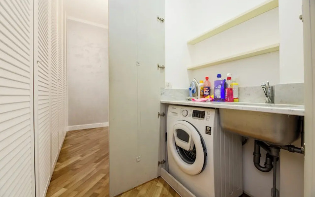 Spacious flat with Balcony