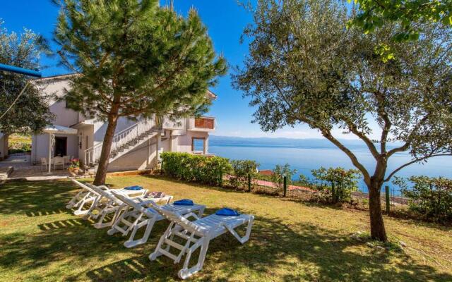 Apartments Davor