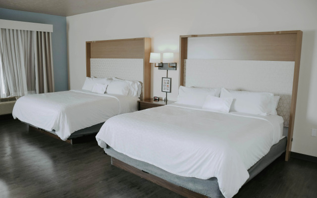 Holiday Inn Omaha Downtown - Waterpark by IHG