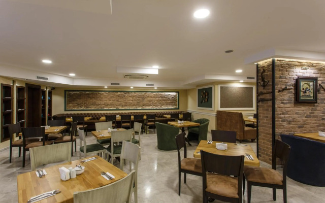 Hotel Antroyal