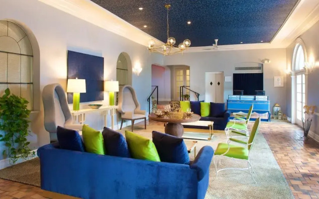 Blue Moon Hotel, Autograph Collection