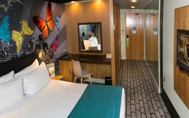 Holiday Inn Salisbury - Stonehenge by IHG