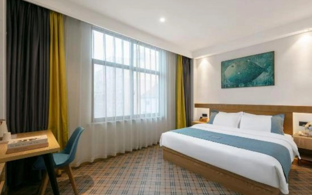 Tianyi Hotel (Huaiyang Mingyi Road)