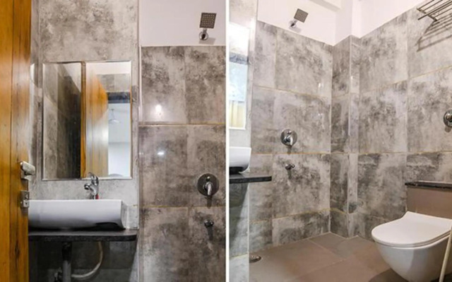 Collection O 70306 New Royal Palace