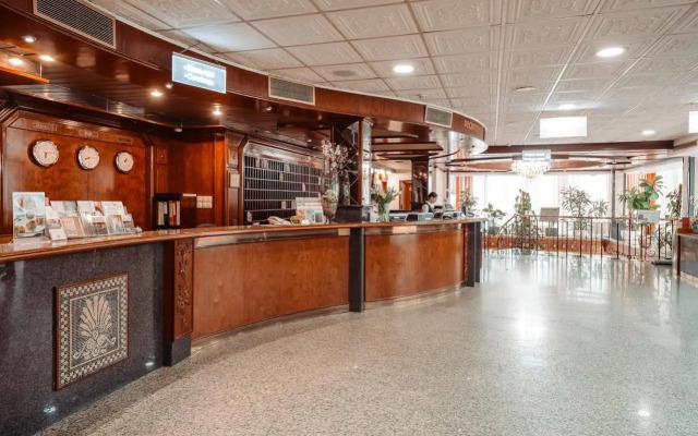 Premier Hotel Rus