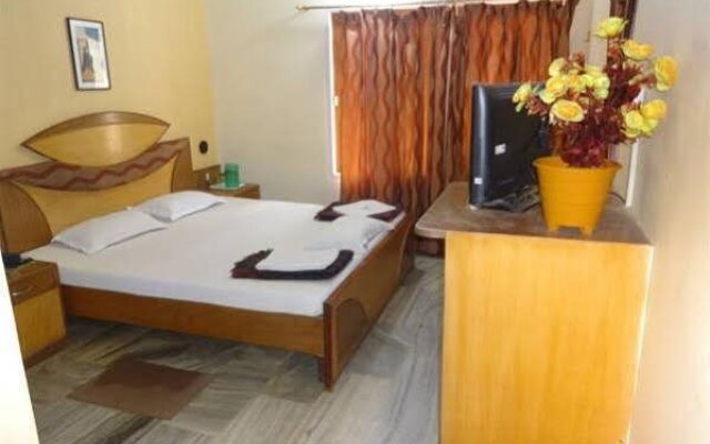 Suv Palace Hotel