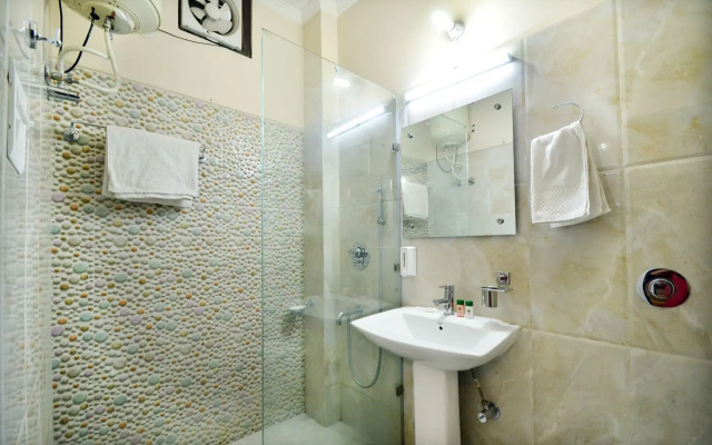 OYO Rooms 102 Amritsar Railway Station