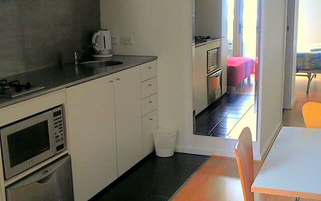 Ozstays Katz Apartments