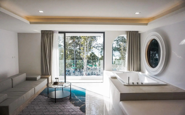 Anona Beachfront Phuket Resort