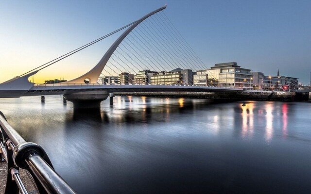 Scarlott Row temple bar dublin 2