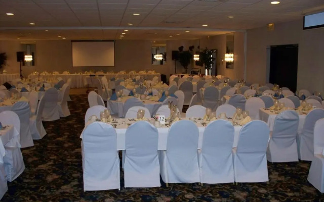 Ramada By Wyndham Watertown