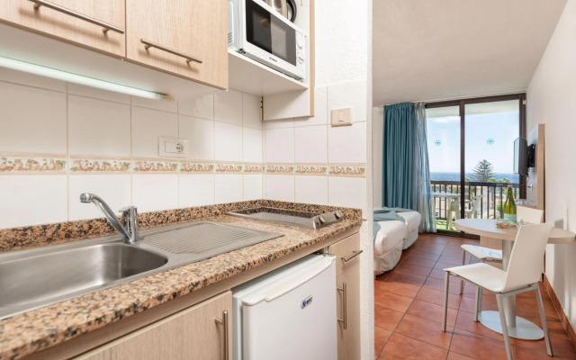 Apartahotel Folias