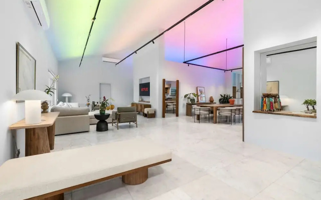 The Court Villa - 8 Bed 8 5 Bath