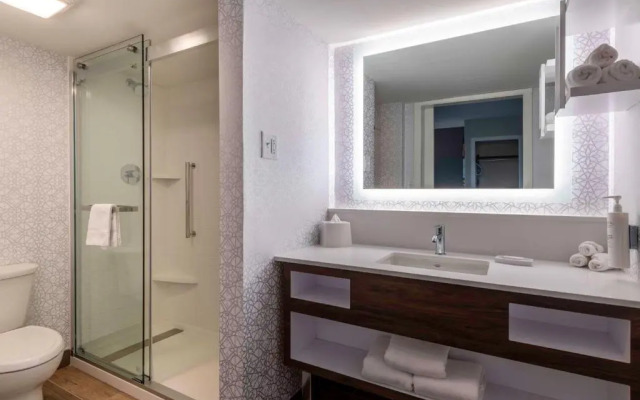 Hampton Inn Manchester Downtown