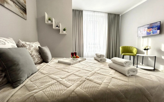 4 Сезона на улице  Энтузиастов 7