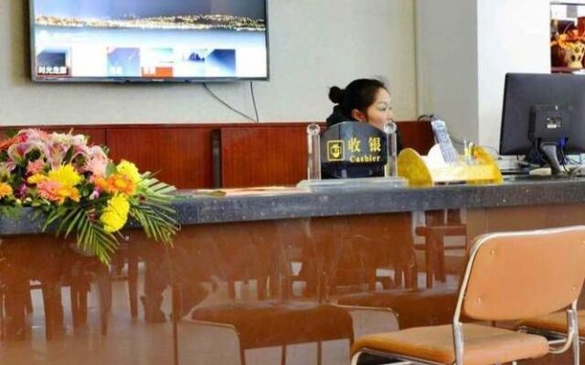 Witty Monkey Hotel