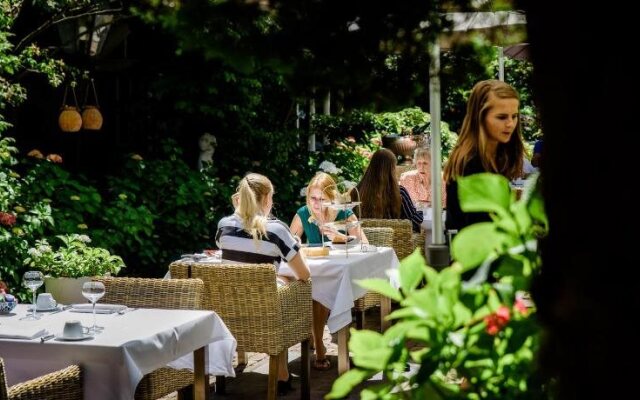 Luxury Vintage Hotel Villa Beukenhof
