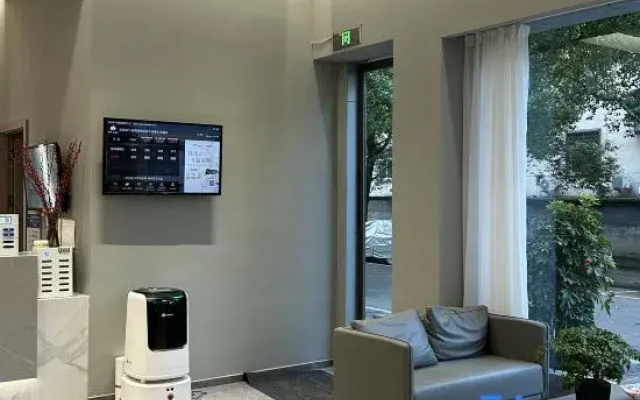 Home Inn Ruibai Cloud Hotel (Lishui Songyang Old Street Branch)