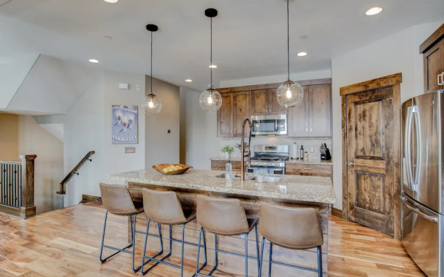 Noah s Retreat by Boutiq