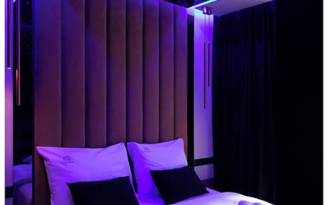 Wislane Tarasy Glass-House Apartments