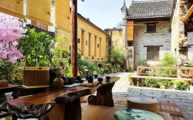 Guandi Homestay (Yangshuo Yulonghe Jiuxian Wharf)