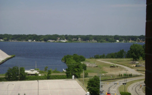 Delta Hotels by Marriott Muskegon Convention Center