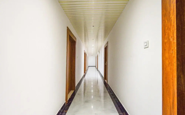 Fabhotel Srs Grand