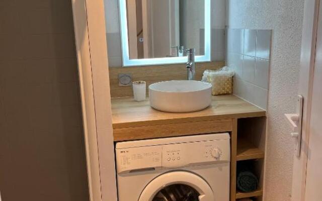 Maisonnette a 300 M du Lac de Biscarrosse