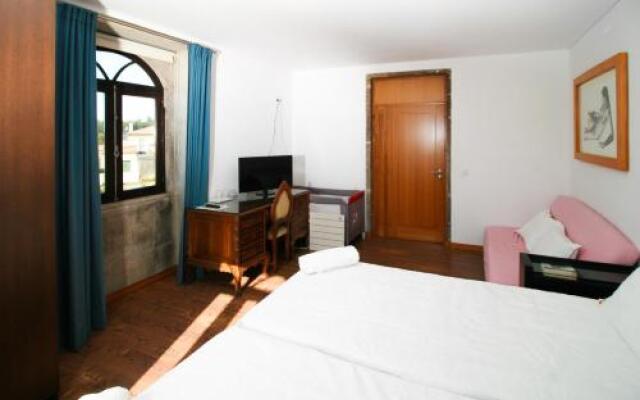 Dias House