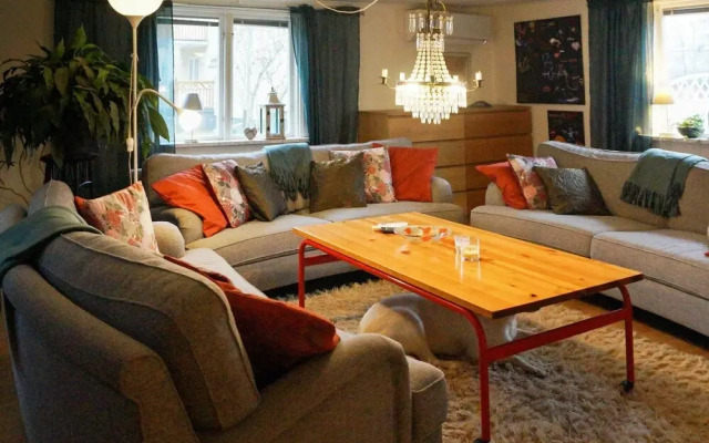 9 Person Holiday Home in