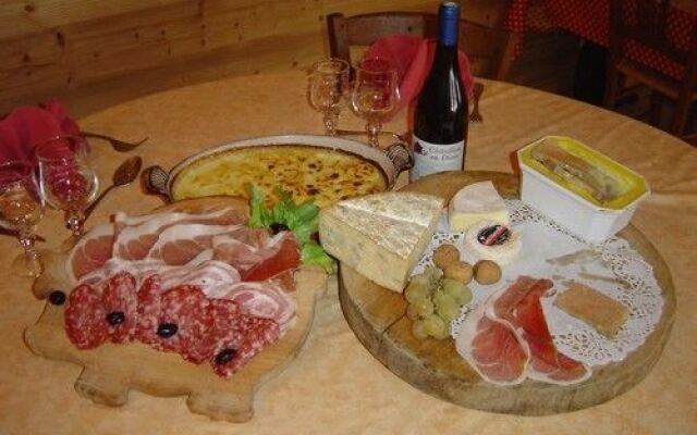 Auberge des Montauds - Hôtel & Restaurant