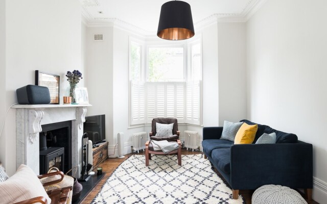 Gorgeous 2BR family home in East London