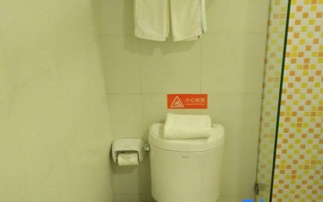 Pebble Motel (Kunming Dounan Flower City Longcheng Street)