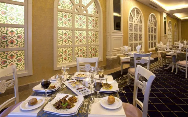 Oz Hotels Side Premium