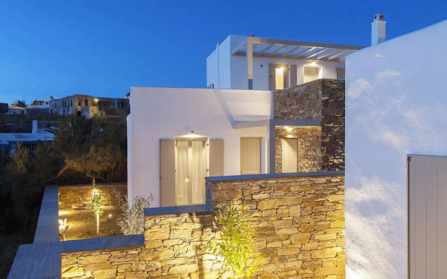 White Tinos Luxury Suites