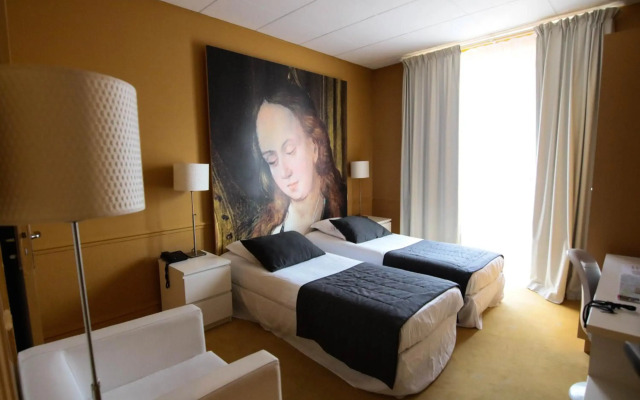 Hotel Cecyl Reims Centre