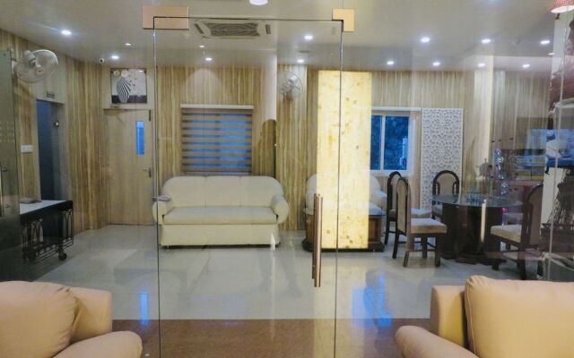 Hotel Rana International