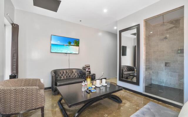 Magnificent En Suite Studio